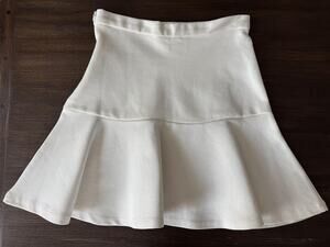 Devlin Skirt Womens XS White Knit Flare Ruffle Hem Mini Stretch Skater